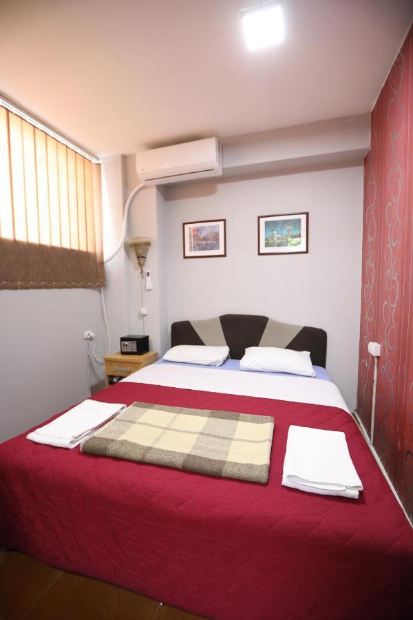 Hostel 42 Skopje Eksteriør billede