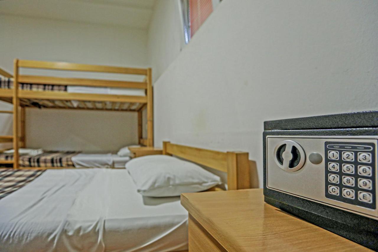 Hostel 42 Skopje Eksteriør billede