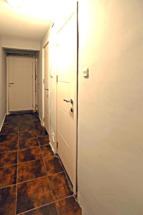 Hostel 42 Skopje Eksteriør billede